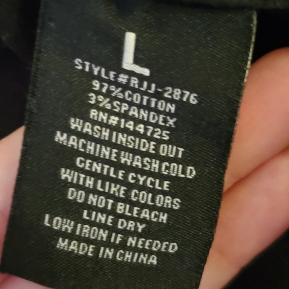 Mudd Vintage Flare Jean's With Buttons - Picture 10 of 10